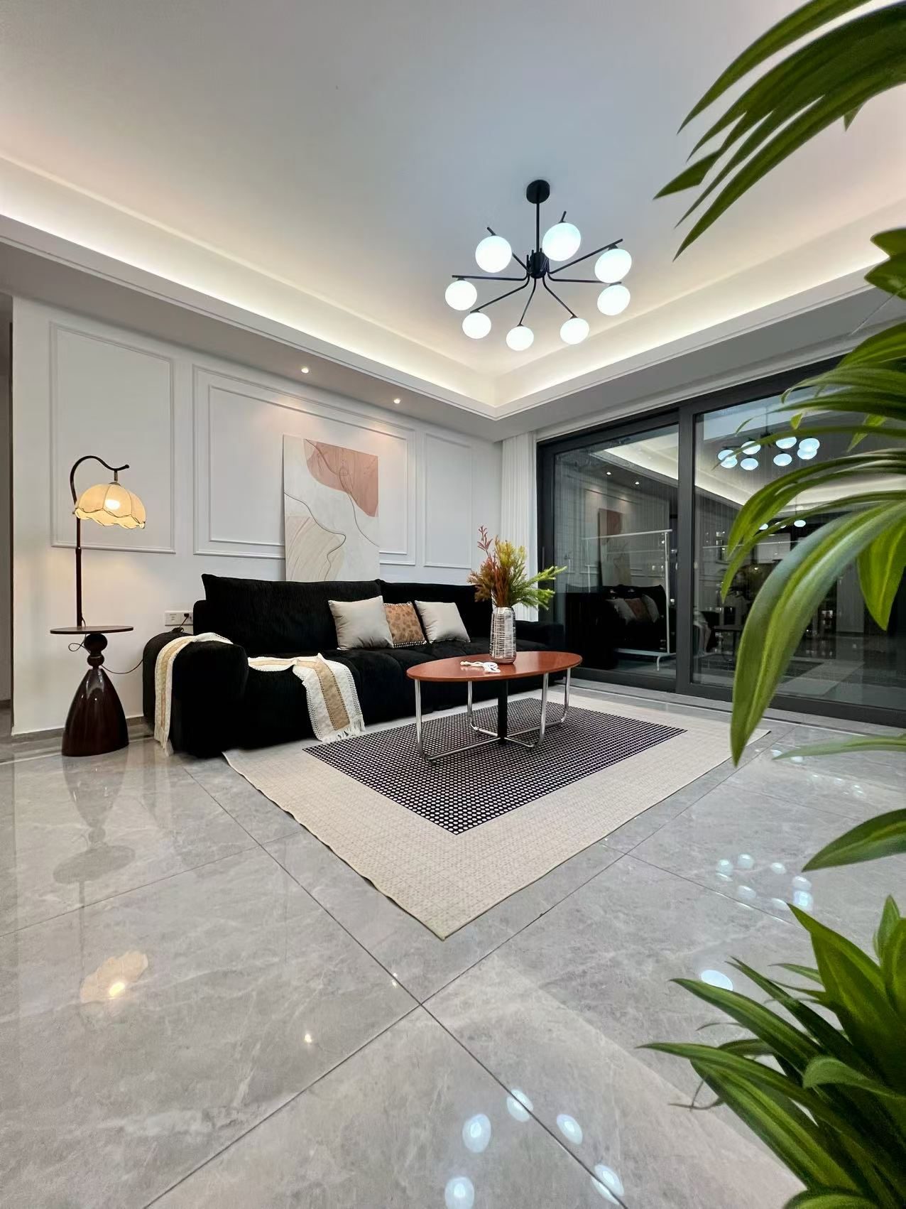 Yuexiu Xinghui Hanfu cream-style interior
