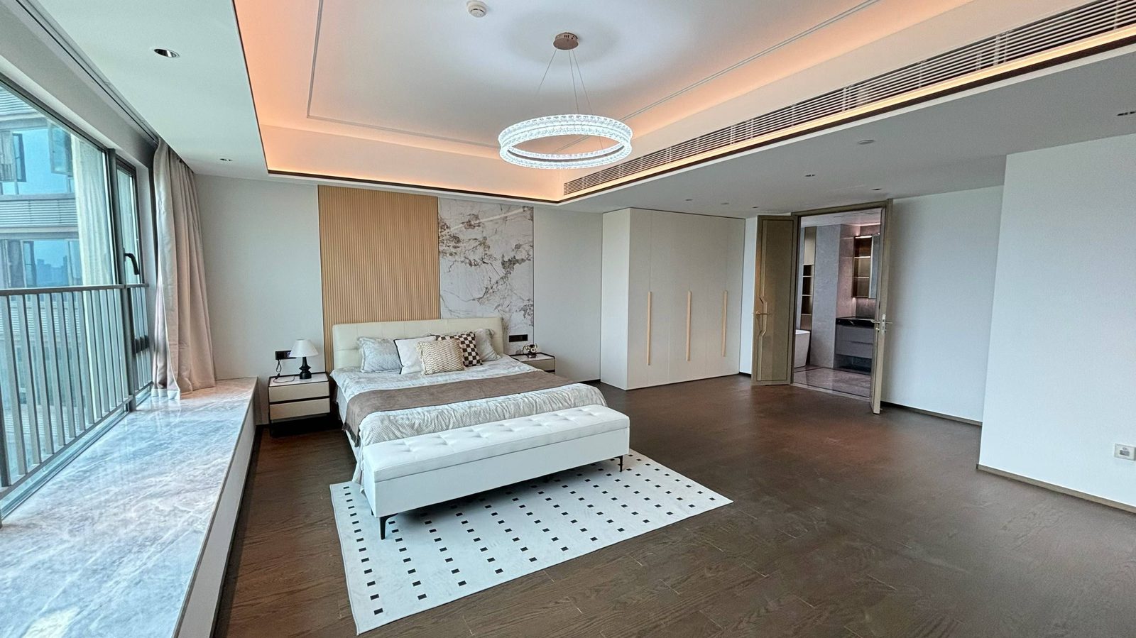 Poly riverside master suite